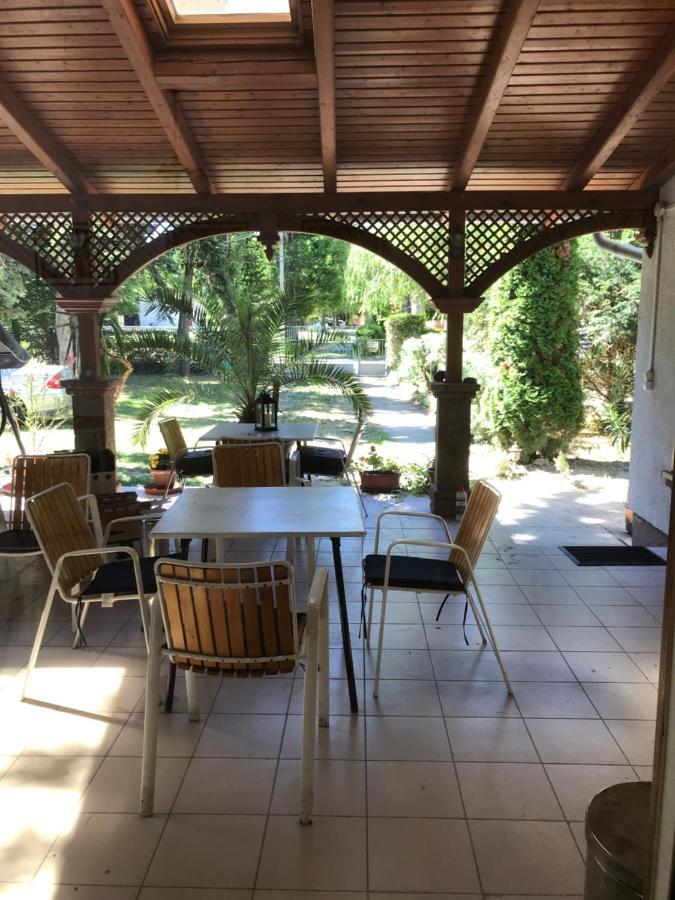Platanus Vendeghaz Zamardi Bed & Breakfast Exterior foto